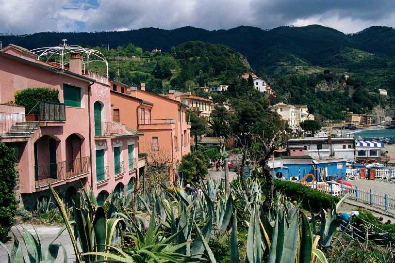 Monterosso   b12mon1.jpg