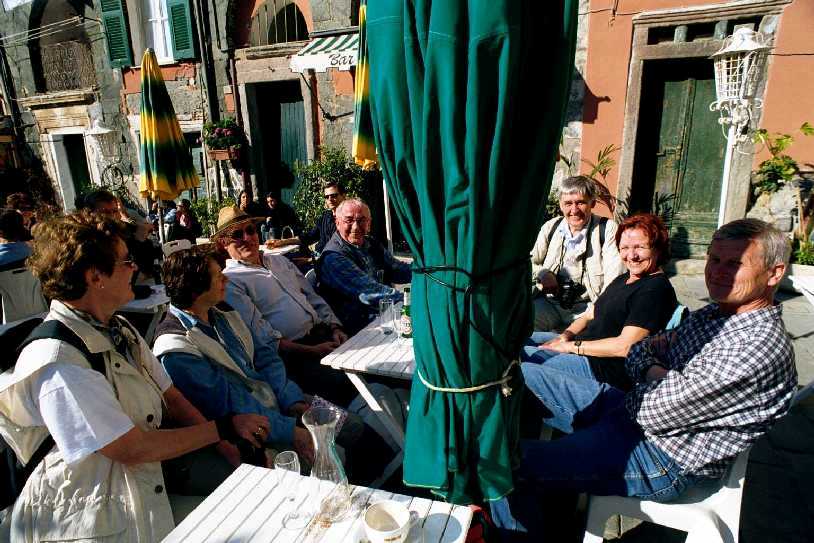 Vernazza - Hafenpiazza   b12ver2.jpg