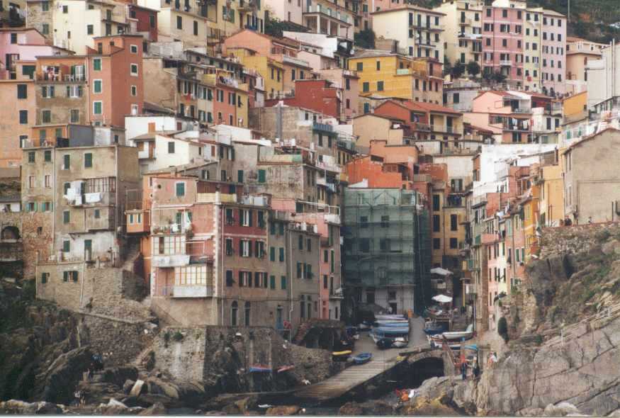 Riomaggiore   b151rio2.jpg