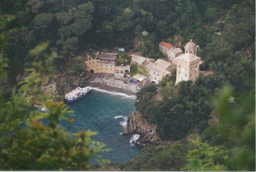 Kloster San
        Fruttuoso   b16fru.jpg